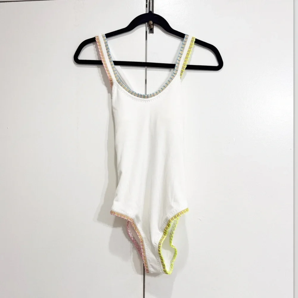PQ Swim Platinum X Solange Ferrarini Crochet Trim One Piece Swimsuit Small NEW